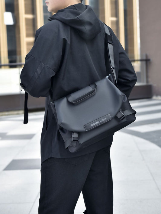 Men's Large-Capacity Street-Style Crossbody Bag