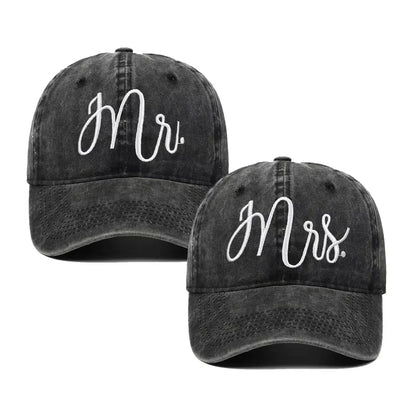 DAD & MOM Embroidered Washed-Cotton Cap Set — 2 Pieces