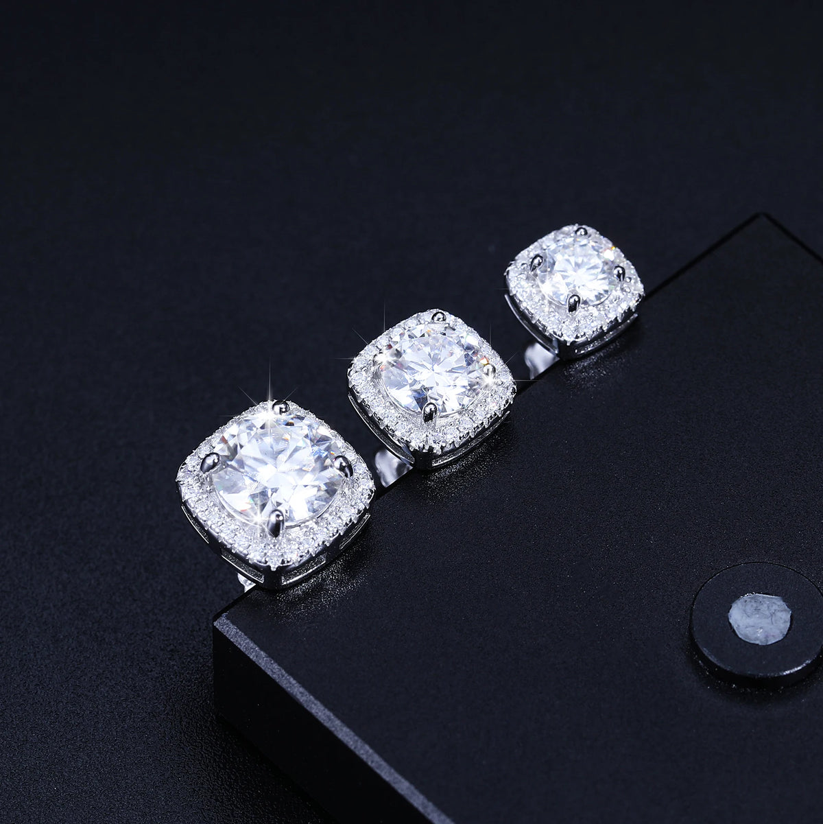 Classic Round Cut 1CT Test Passed Moissanite Diamond Earrings For Women Fine Jelwery Sterling Silver 925 Earring Engagement Gift