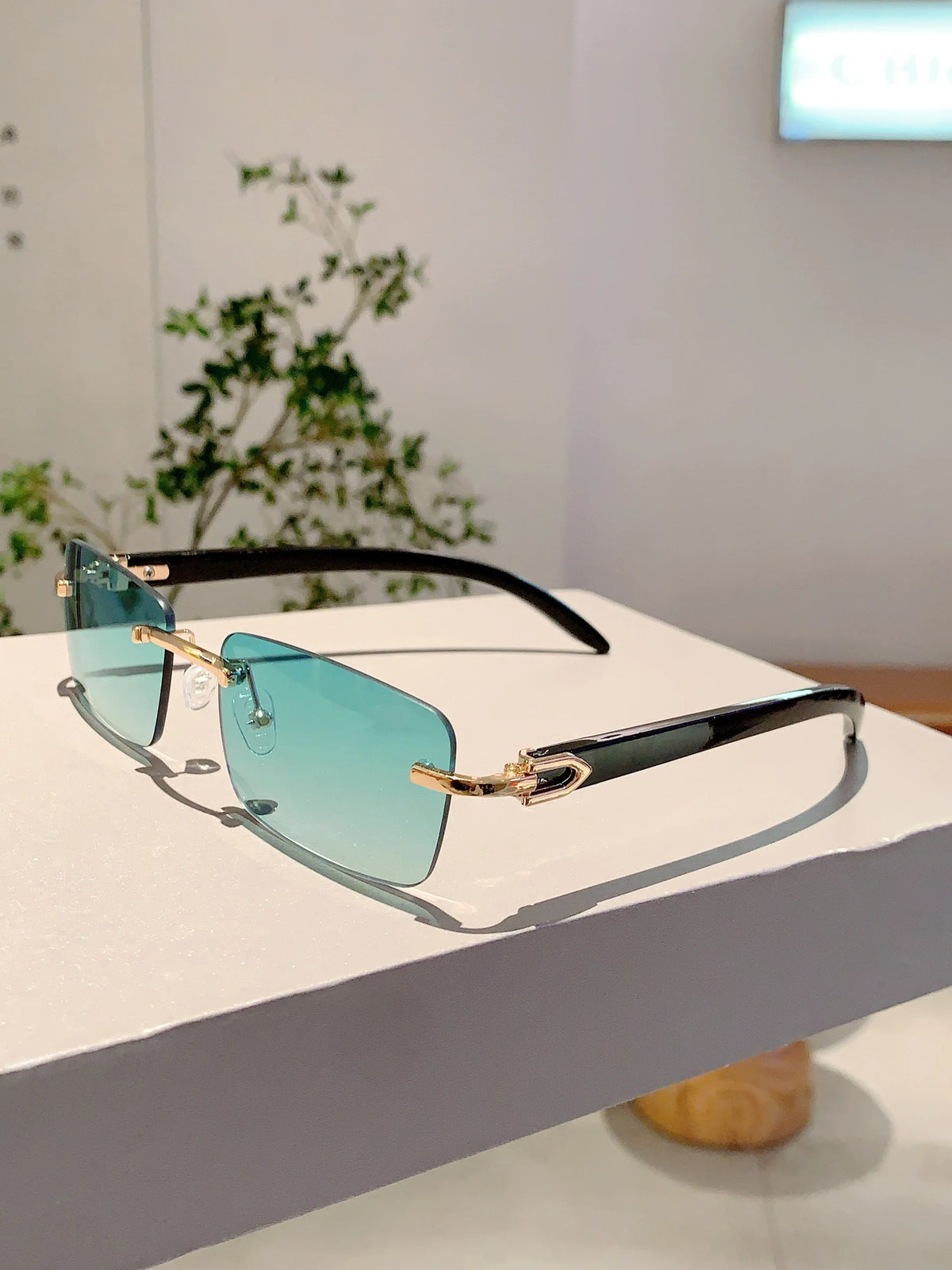 Ocean Haze Rimless Gradient Sunglasses